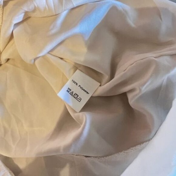 White ePretty Short-Sleeve Textured Polka Dot Dress V-Neck 100% Polyester - Picture 5 of 6